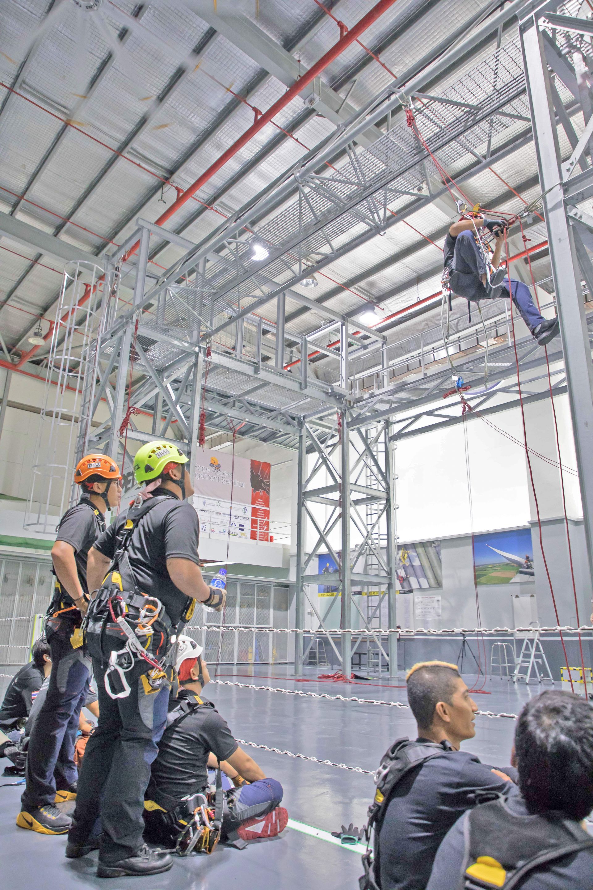 高空繩索技術訓練、參賽